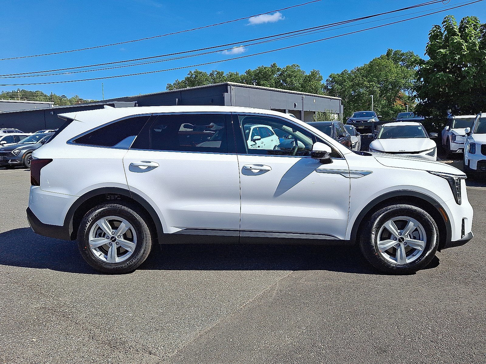 New 2026 Kia Sorento LX FWD image 7