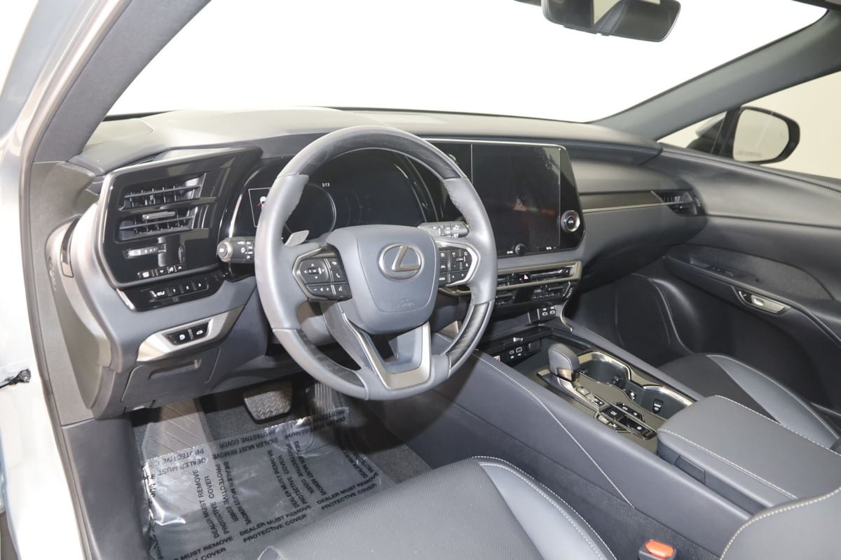 Used 2024 Lexus RX 350 Premium w/ Accessory Package (Z1) AWD/4WD image 27