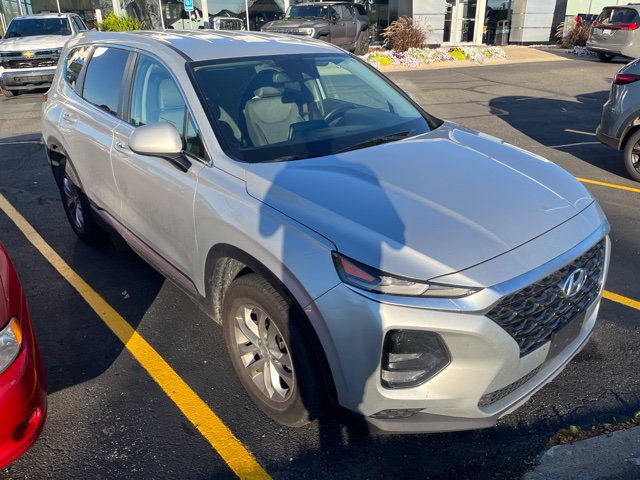Used 2019 Hyundai Santa Fe SE AWD/4WD image 2