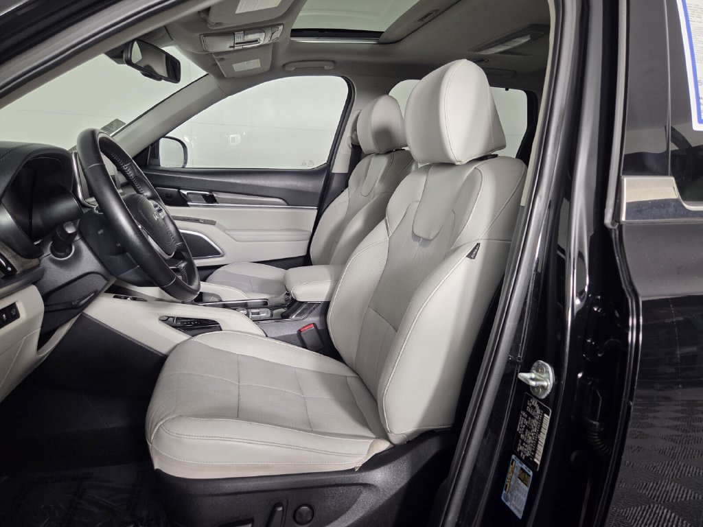 Used 2022 Kia Telluride EX w/ EX Premium Package FWD image 9