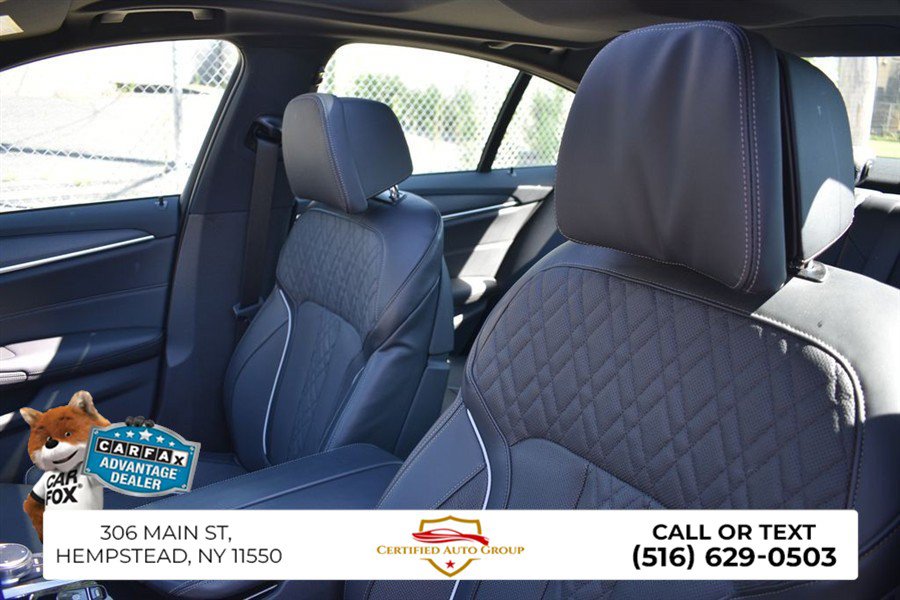 Used 2023 BMW 530e xDrive w/ Premium Package AWD/4WD image 8