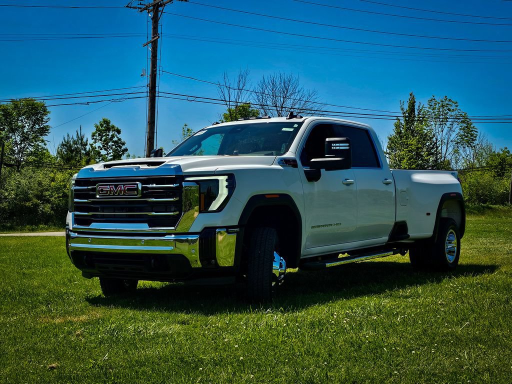 New 2026 GMC Sierra 3500 SLE w/ SLE Value Package AWD/4WD image 10