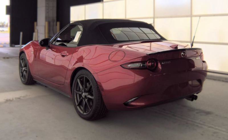 Used 2016 MAZDA MX-5 Miata Club RWD image 7