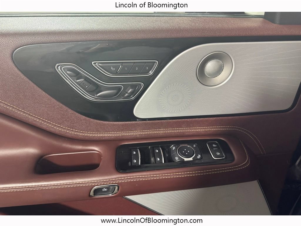 Certified 2023 Lincoln Aviator Black Label w/ Dynamic Handling Package AWD/4WD image 28