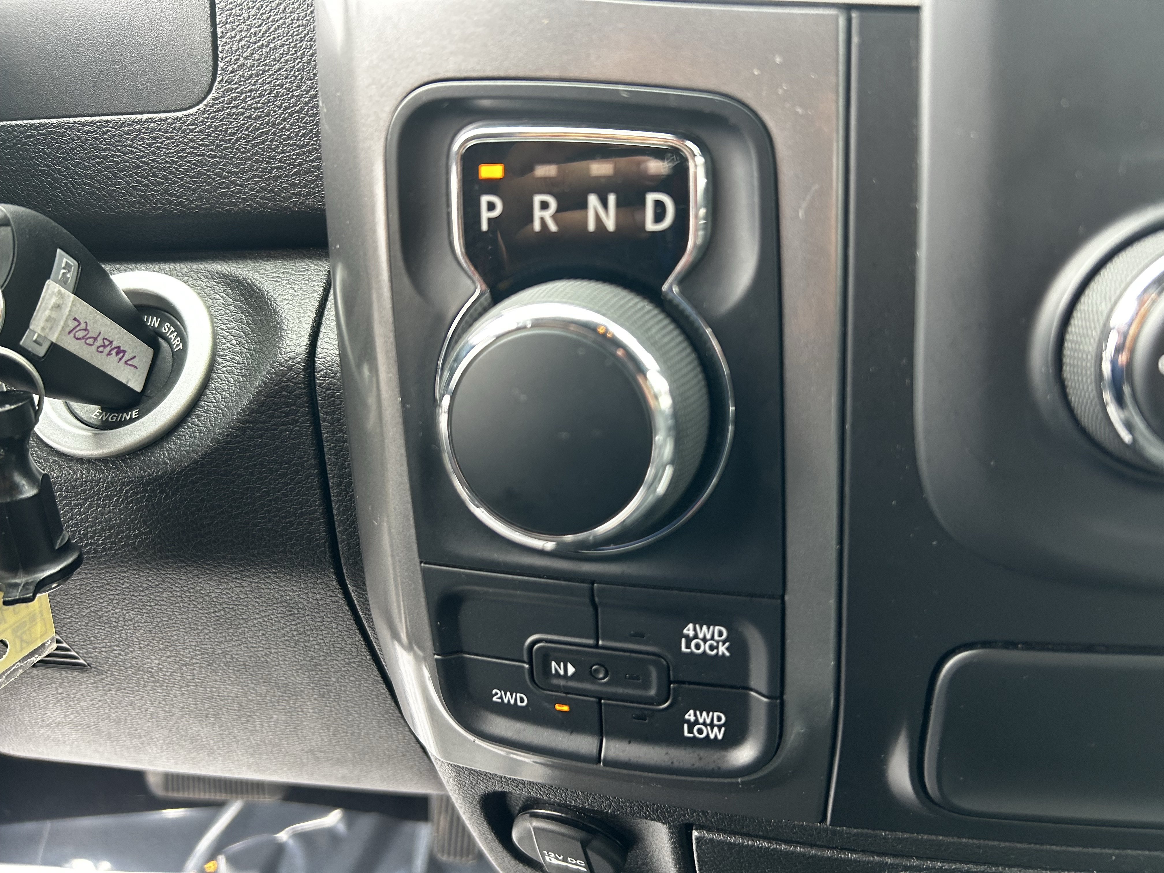Used 2024 RAM 1500 Warlock AWD/4WD image 32