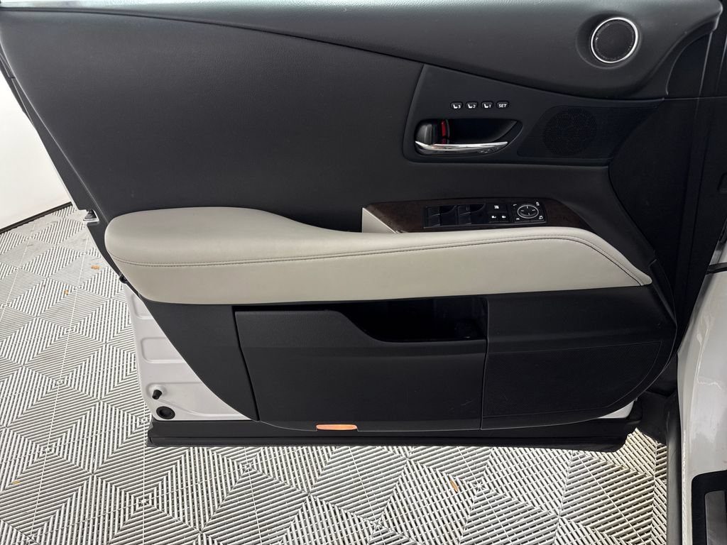 Used 2013 Lexus RX 350 FWD w/ Navigation Pkg image 10