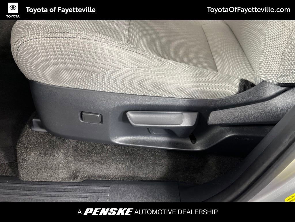 Certified 2025 Toyota 4Runner SR5 AWD/4WD image 21
