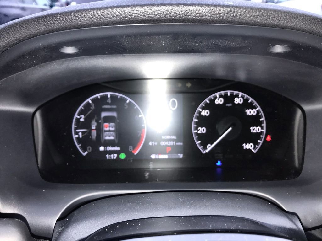 Used 2025 Honda HR-V Sport image 15