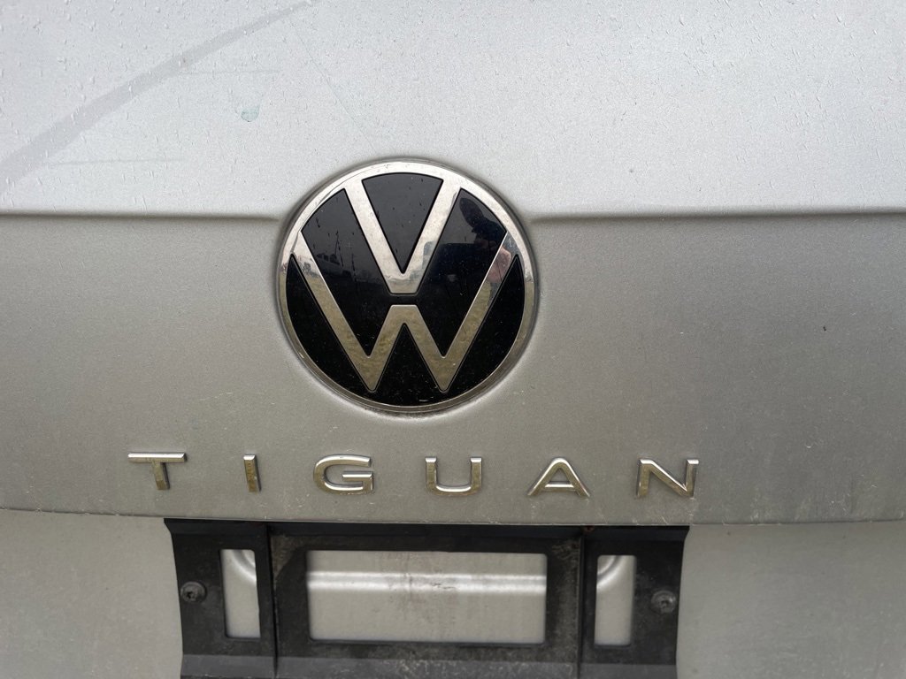Used 2023 Volkswagen Tiguan SE image 7