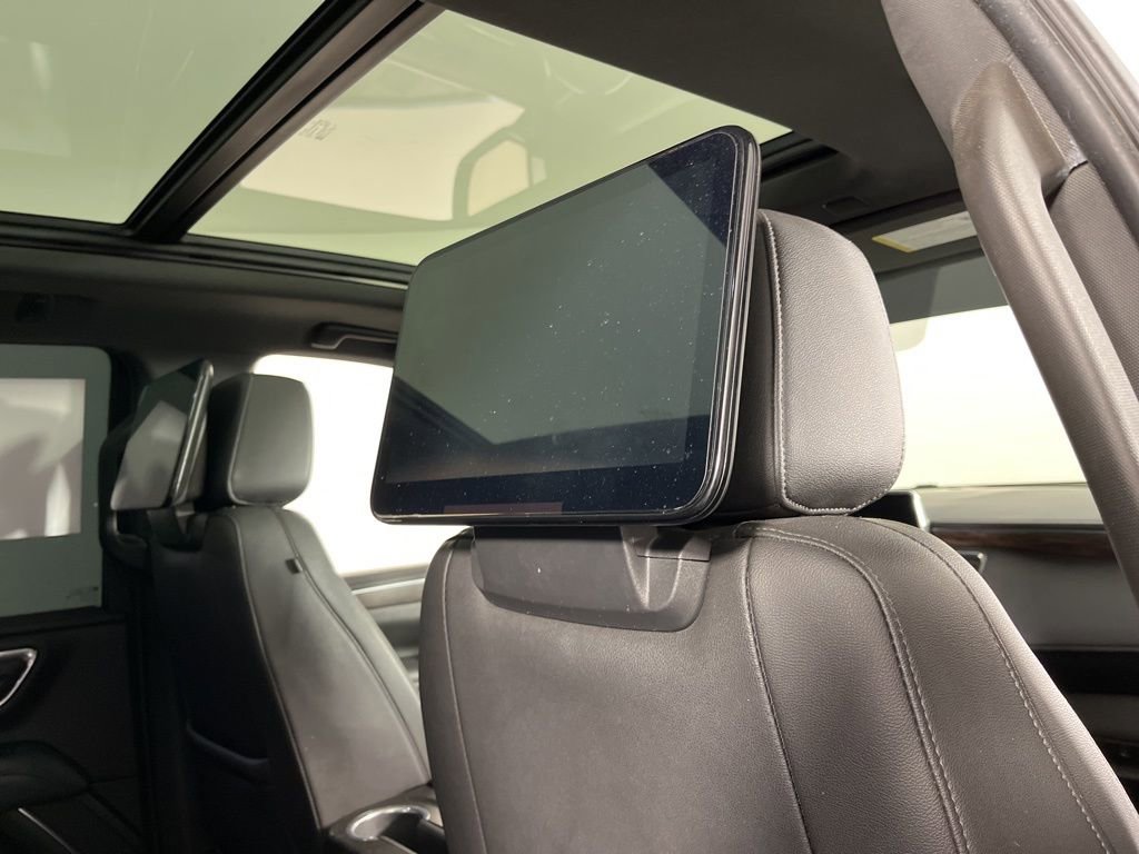 Used 2021 Chevrolet Tahoe Z71 w/ Rear Media and Nav Package AWD/4WD image 7