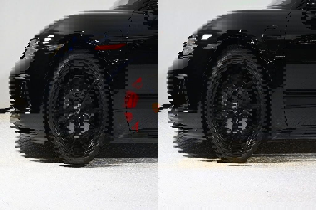 Used 2025 Porsche Taycan 4S image 28