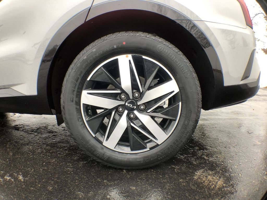 Used 2022 Kia Sorento EX w/ Panoramic Sunroof Package image 29