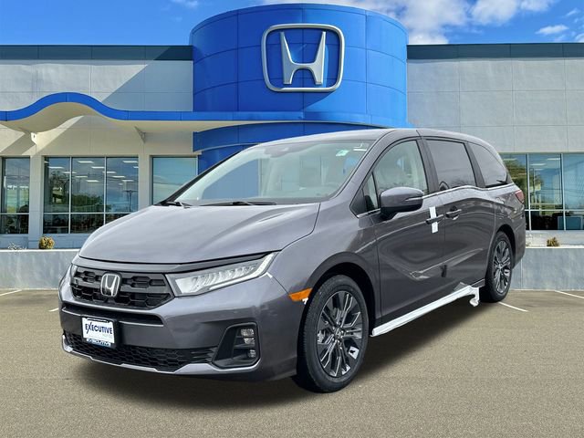 New 2026 Honda Odyssey Touring image 5