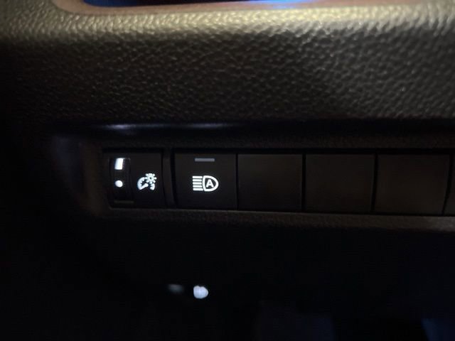 Used 2024 Toyota RAV4 Limited AWD/4WD image 43