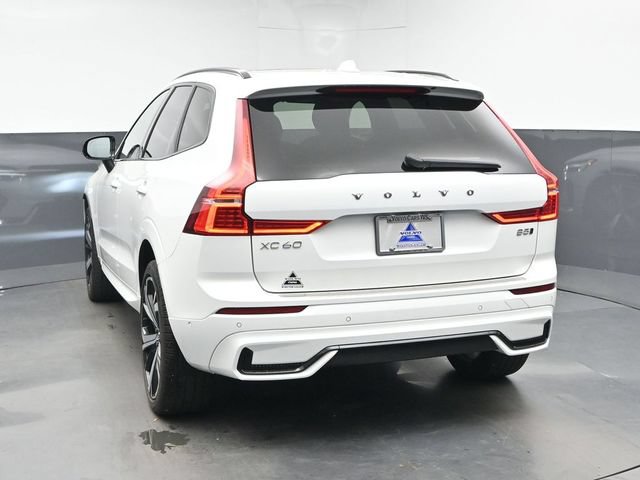 Used 2024 Volvo XC60 B5 Ultimate w/ Protection Package Premier AWD/4WD image 7