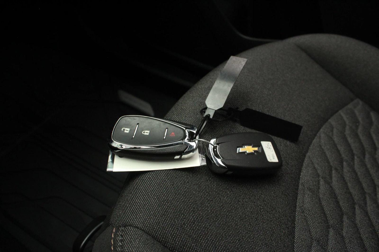 Used 2020 Chevrolet Equinox LT w/ LPO, Floor Liner Package AWD/4WD image 32