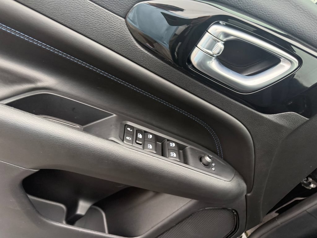 New 2026 Jeep Compass Latitude AWD/4WD image 6
