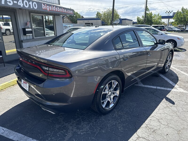 Used 2015 Dodge Charger SE w/ Popular Equipment Group AWD/4WD image 4