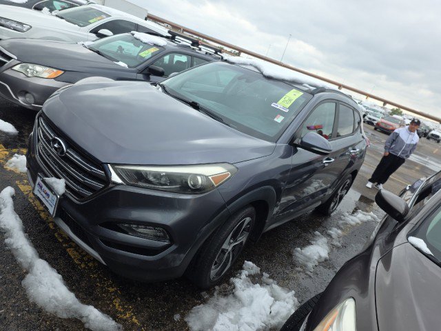 Used 2017 Hyundai Tucson Limited w/ Limited Ultimate Package 03
