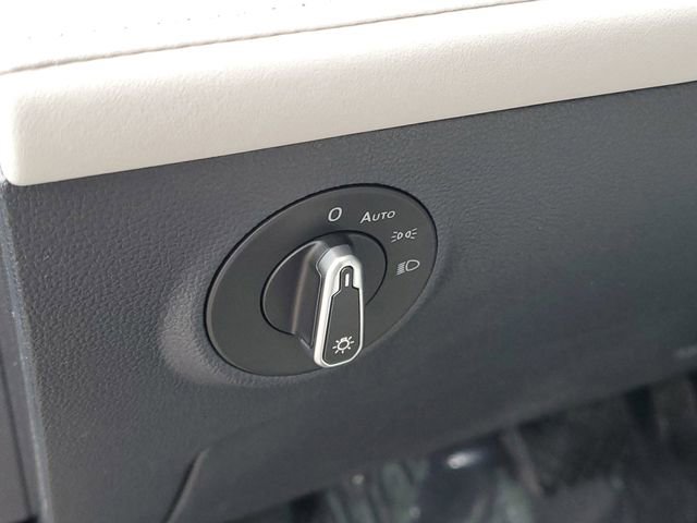 New 2026 Volkswagen Taos SE image 14