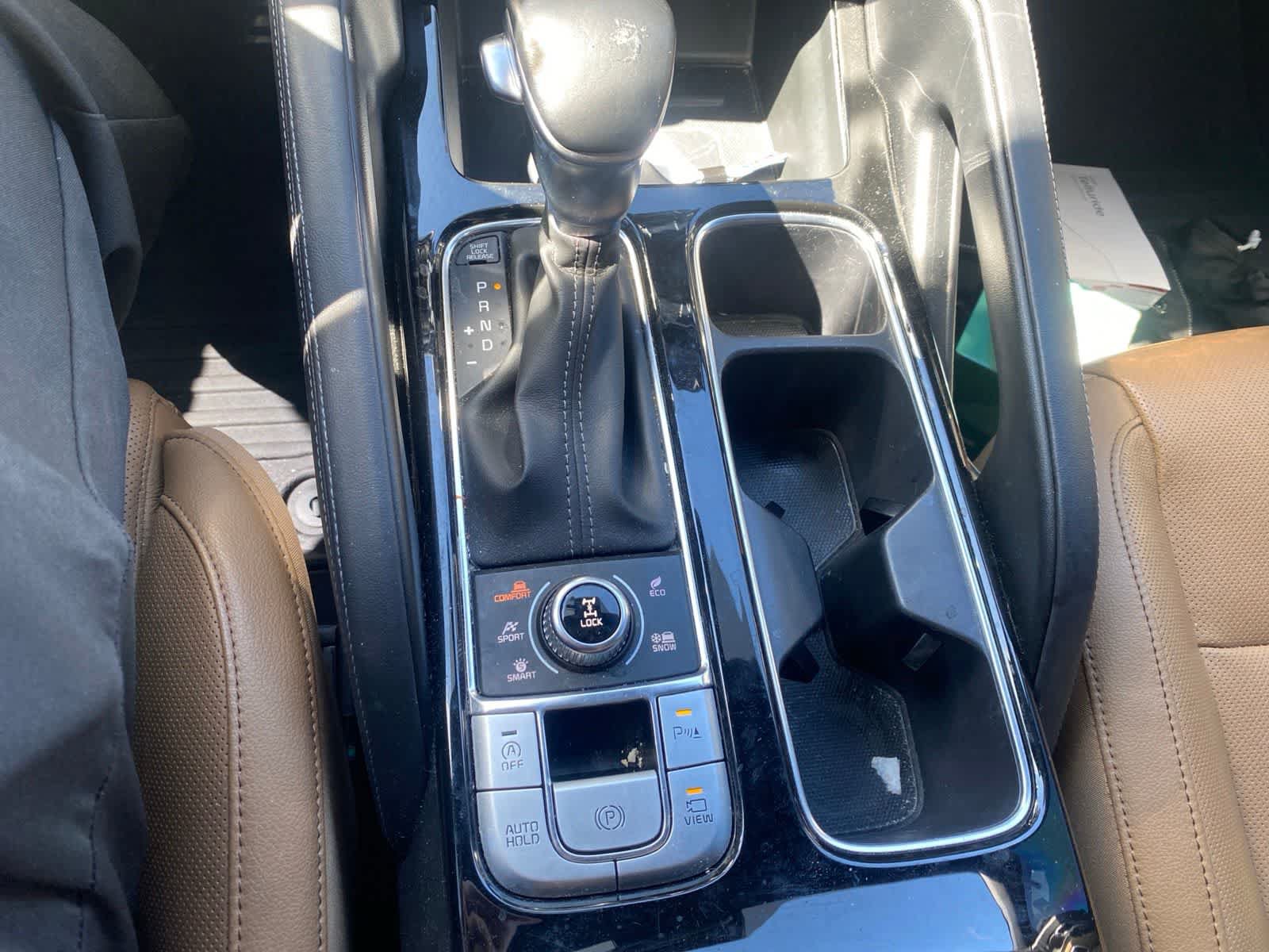 Used 2022 Kia Telluride SX w/ Nightfall Edition Package AWD/4WD image 17