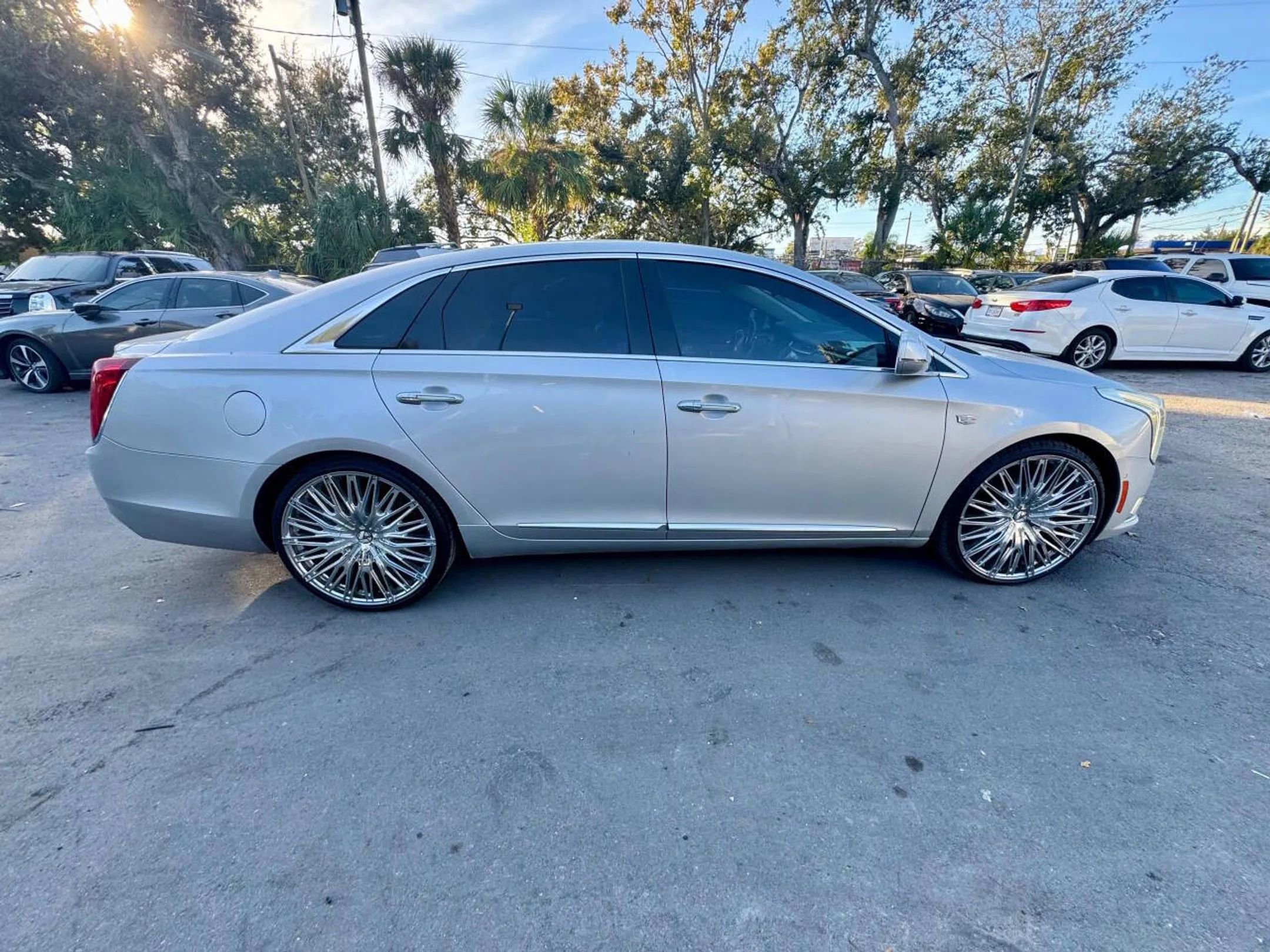 Used 2018 Cadillac XTS Luxury image 13