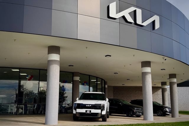 Certified 2021 Kia K5 GT-Line w/ GT-Line FWD Premium Package image 4