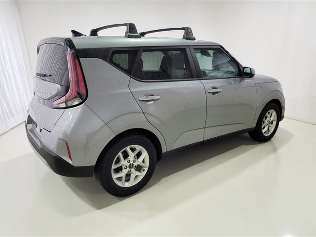 Used 2023 Kia Soul LX w/ LX Technology Package image 19