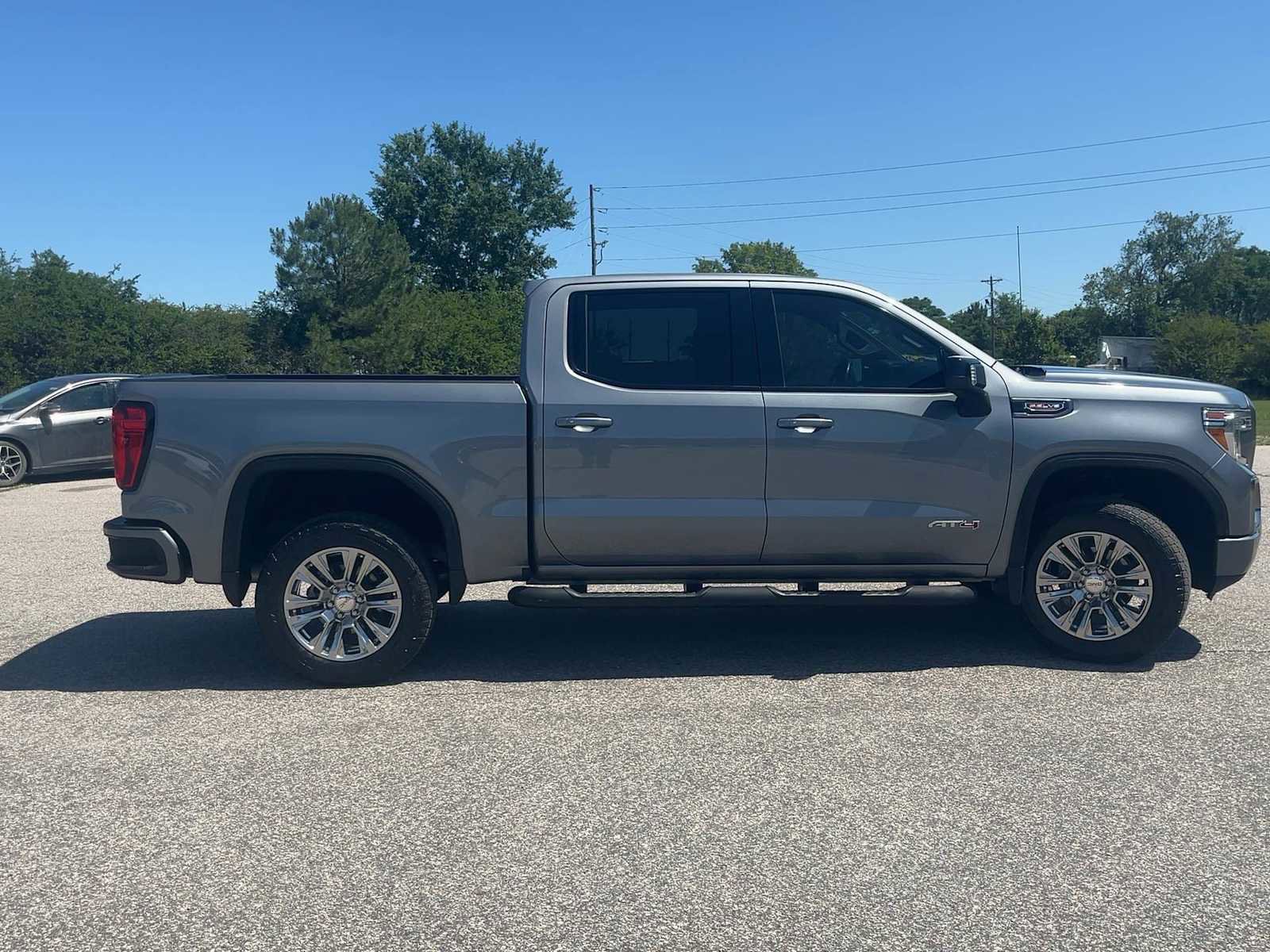 Used 2019 GMC Sierra 1500 AT4 w/ AT4 Preferred Package AWD/4WD image 6
