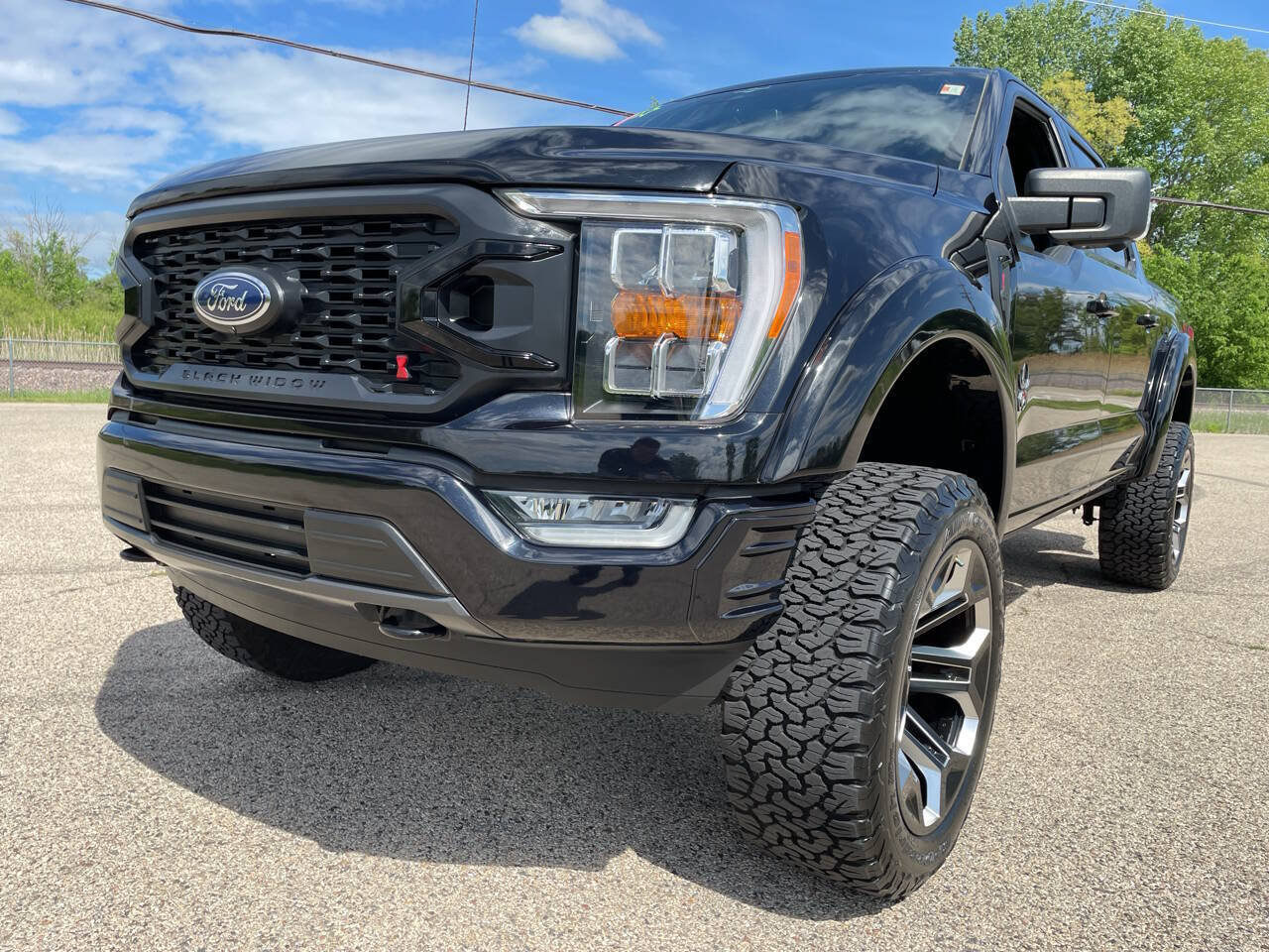 Used 2023 Ford F150 XLT w/ Equipment Group 302A High AWD/4WD image 4