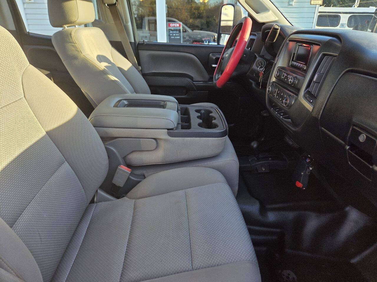 Used 2015 Chevrolet Silverado 2500 W/T AWD/4WD image 14