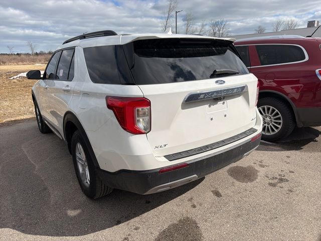 Used 2022 Ford Explorer XLT w/ Equipment Group 202A image 9