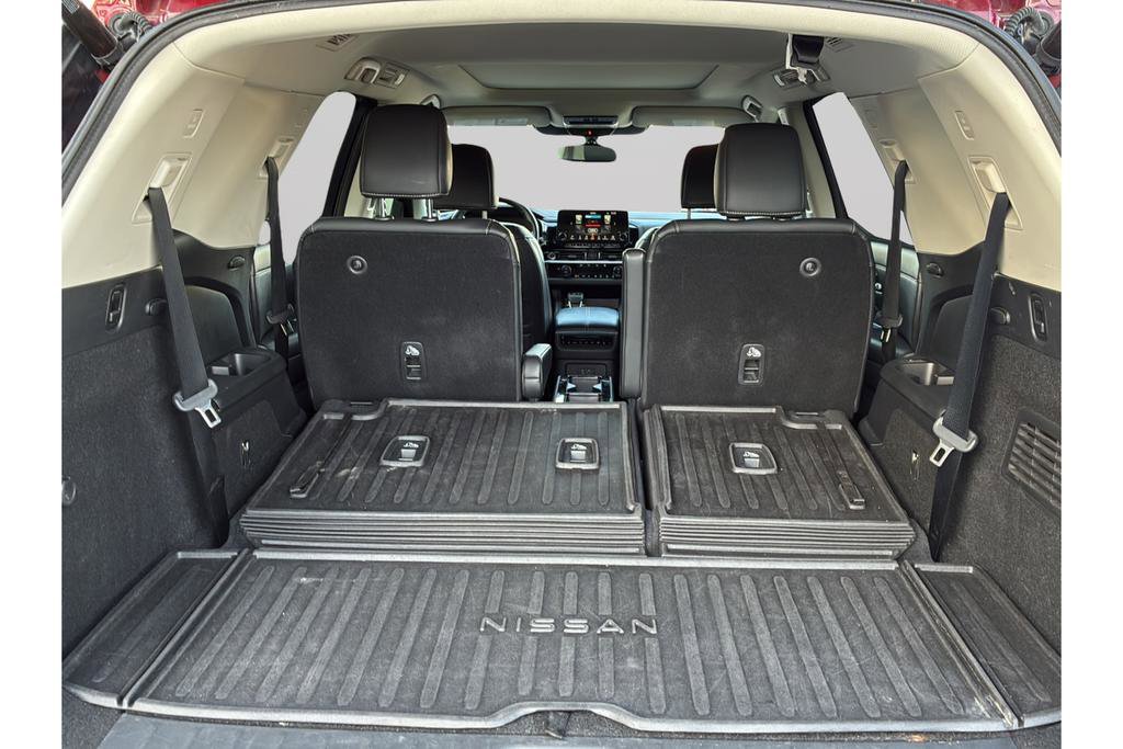 Used 2022 Nissan Pathfinder SL w/ SL Premium Package FWD image 10