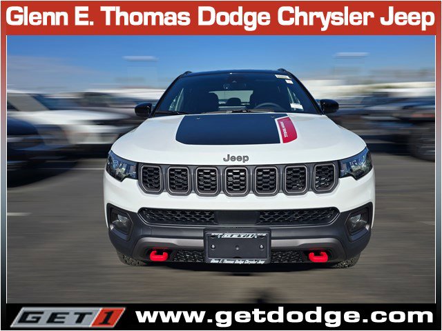New 2026 Jeep Compass Trailhawk AWD/4WD image 2