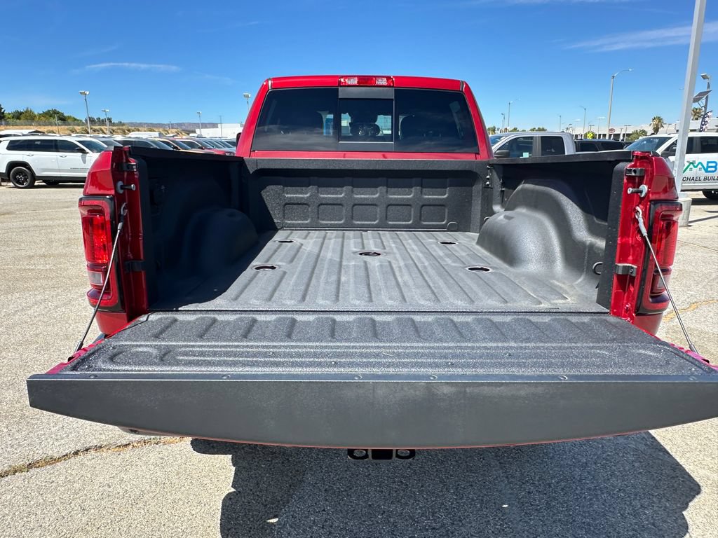 New 2026 RAM 2500 Warlock AWD/4WD image 17
