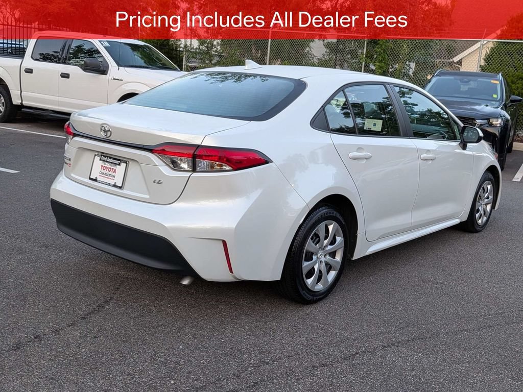 Certified 2025 Toyota Corolla LE FWD image 5