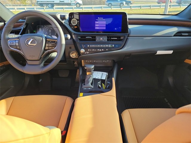 New 2025 Lexus ES 300h F Sport image 9