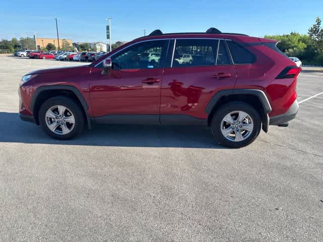 Used 2025 Toyota RAV4 XLE FWD image 2