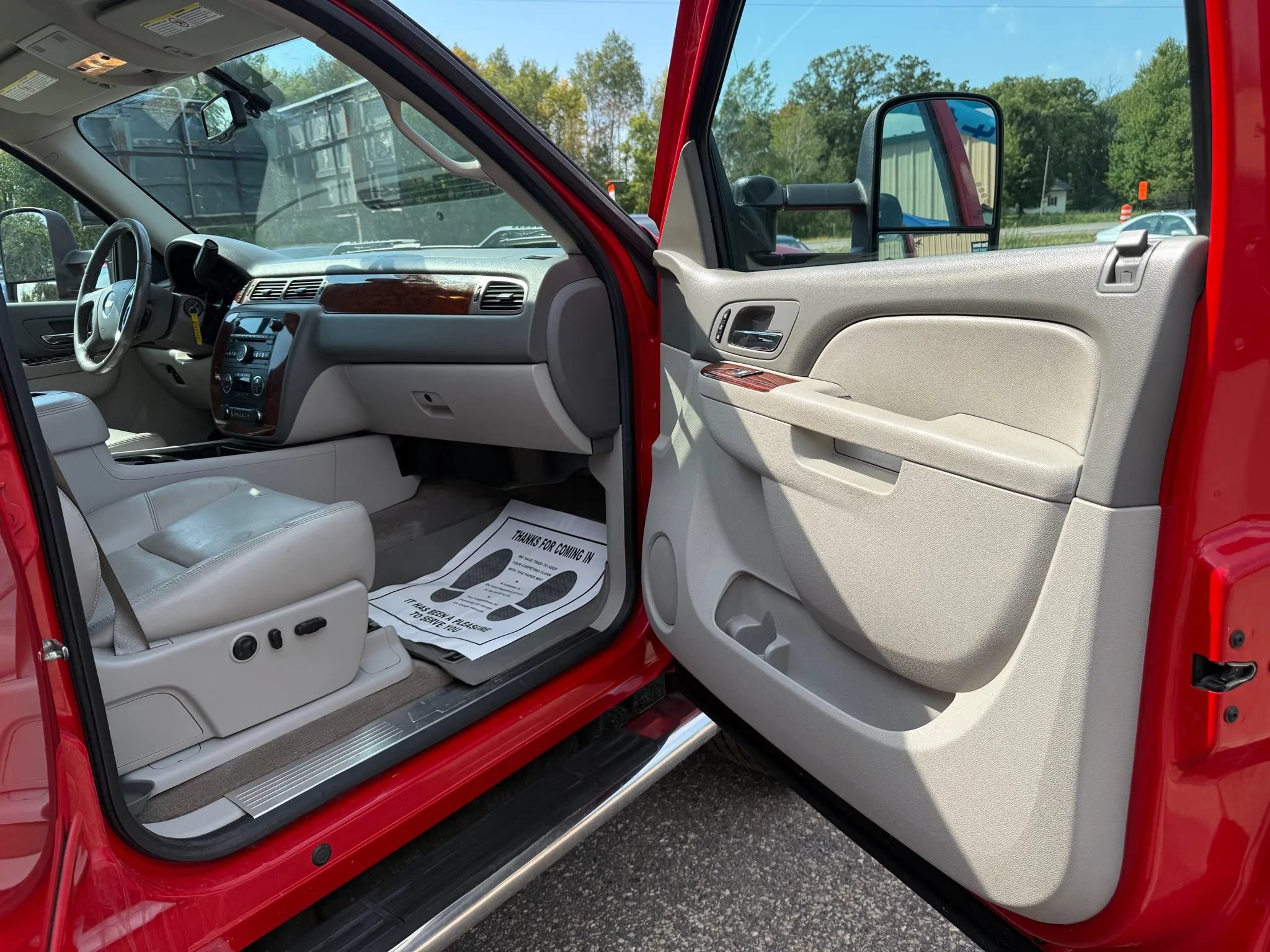 Used 2014 Chevrolet Silverado 2500 LTZ w/ LTZ Plus Package AWD/4WD image 43