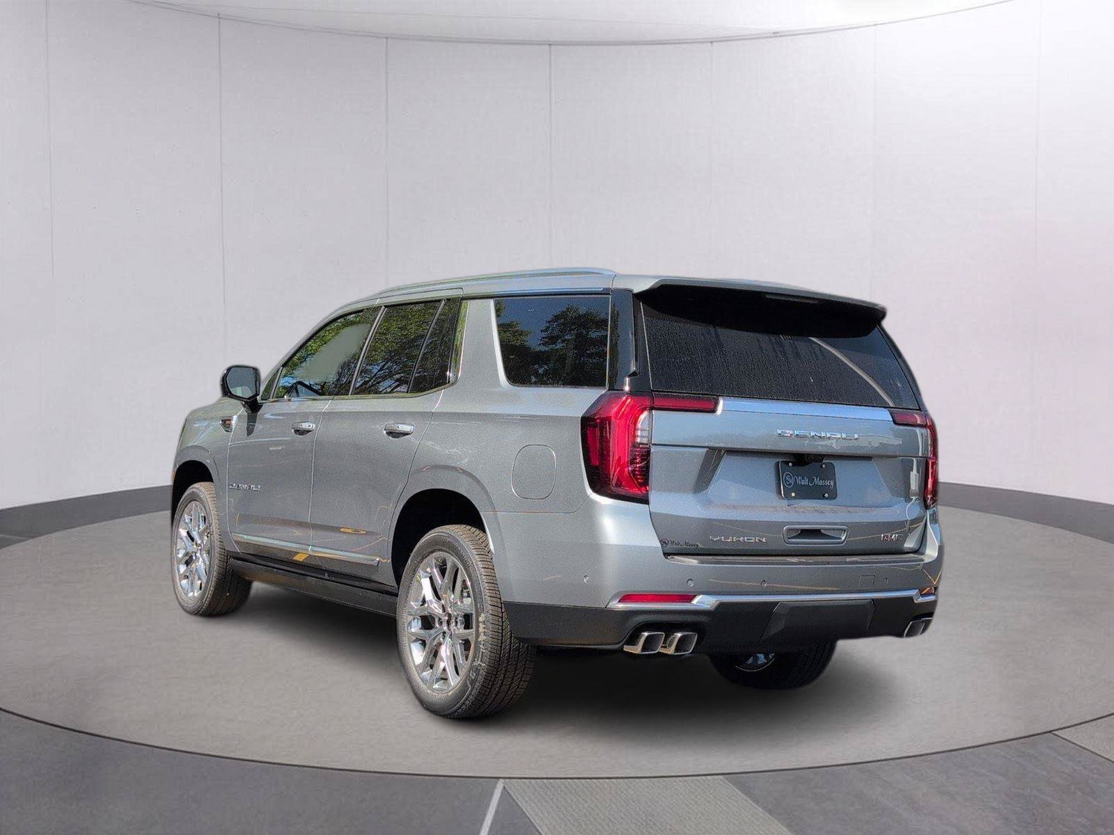 New 2026 GMC Yukon Denali w/ Denali Reserve Package AWD/4WD image 3