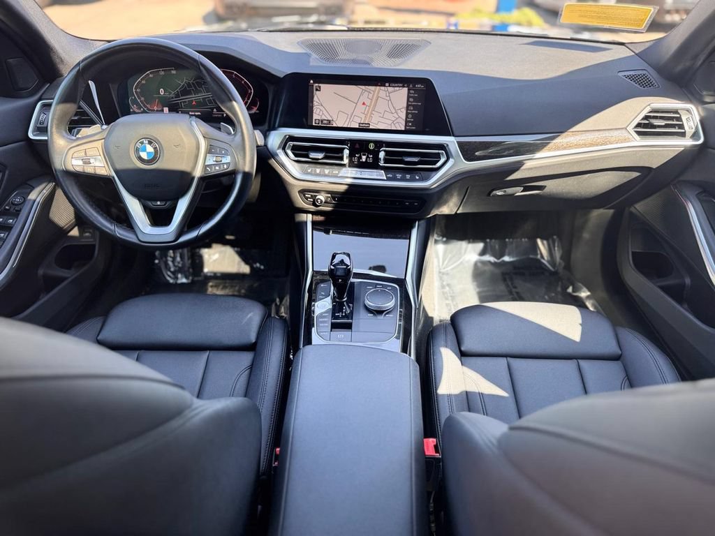 Used 2020 BMW 330i xDrive Sedan w/ Premium Package AWD/4WD image 13