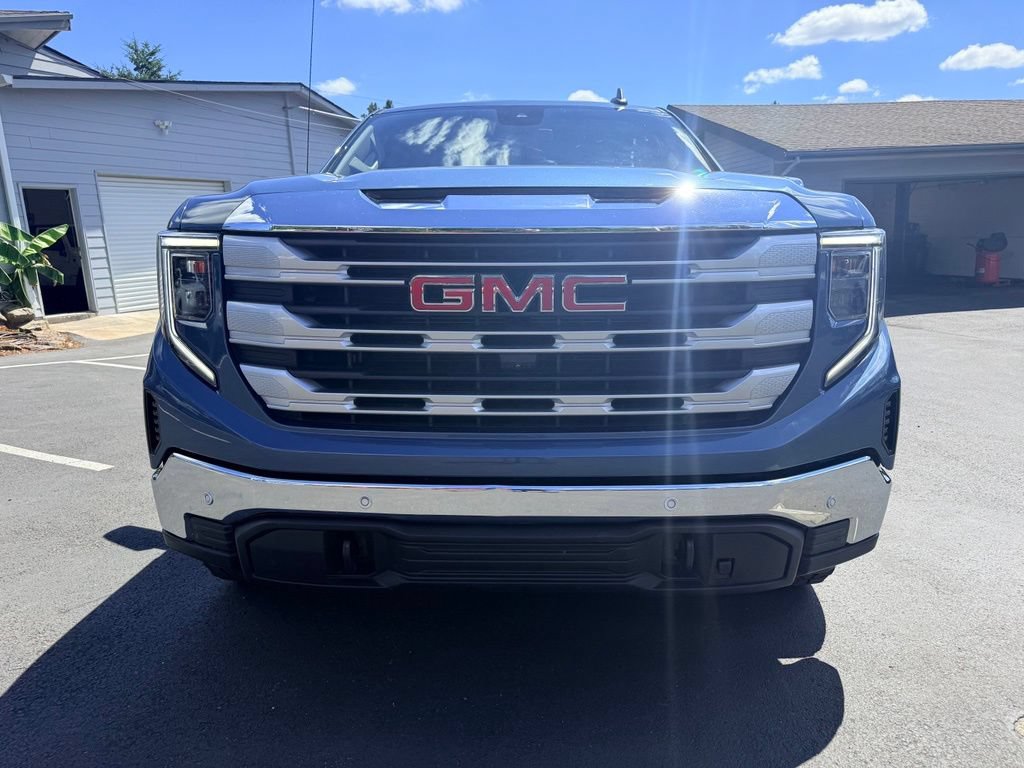 Used 2024 GMC Sierra 1500 SLE w/ Preferred Package AWD/4WD image 8