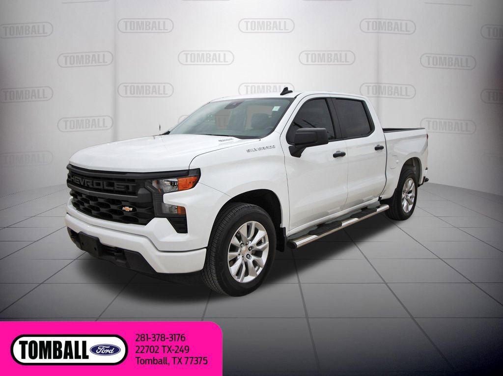 Used 2024 Chevrolet Silverado 1500 Custom image 3