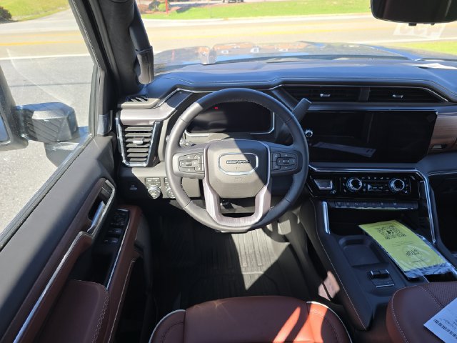 New 2026 GMC Sierra 3500 Denali Ultimate AWD/4WD image 13
