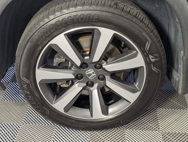 Used 2023 Honda Pilot Touring image 8