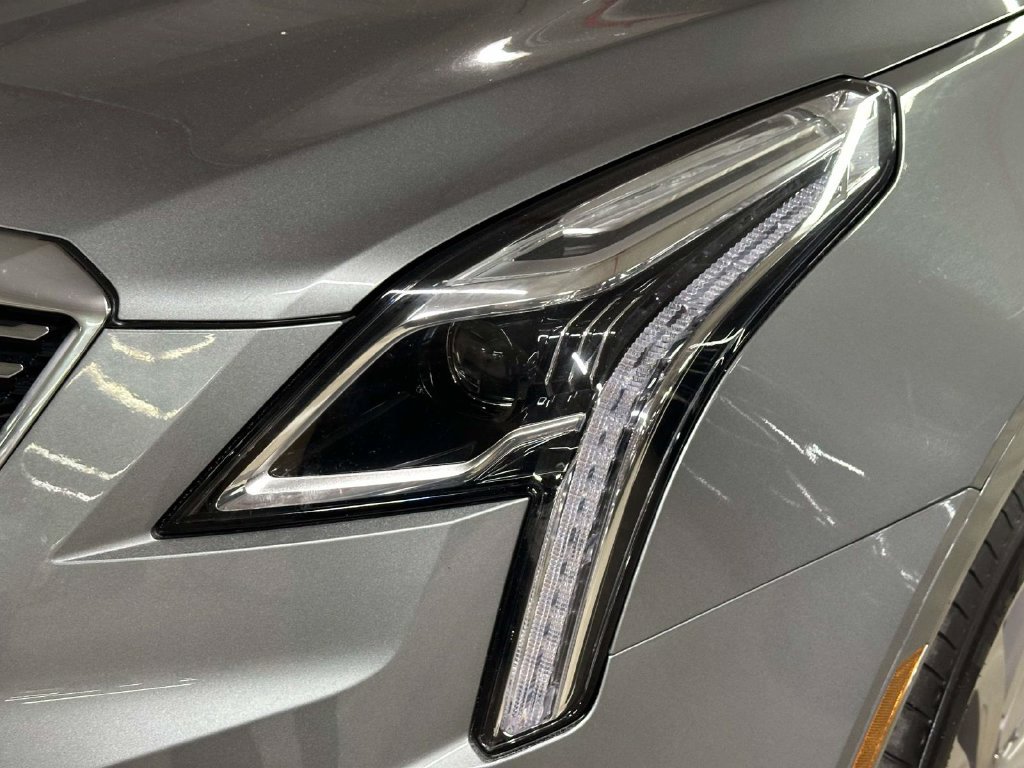 Used 2024 Cadillac XT5 Premium Luxury w/ LPO, Floor Liner Package AWD/4WD image 9