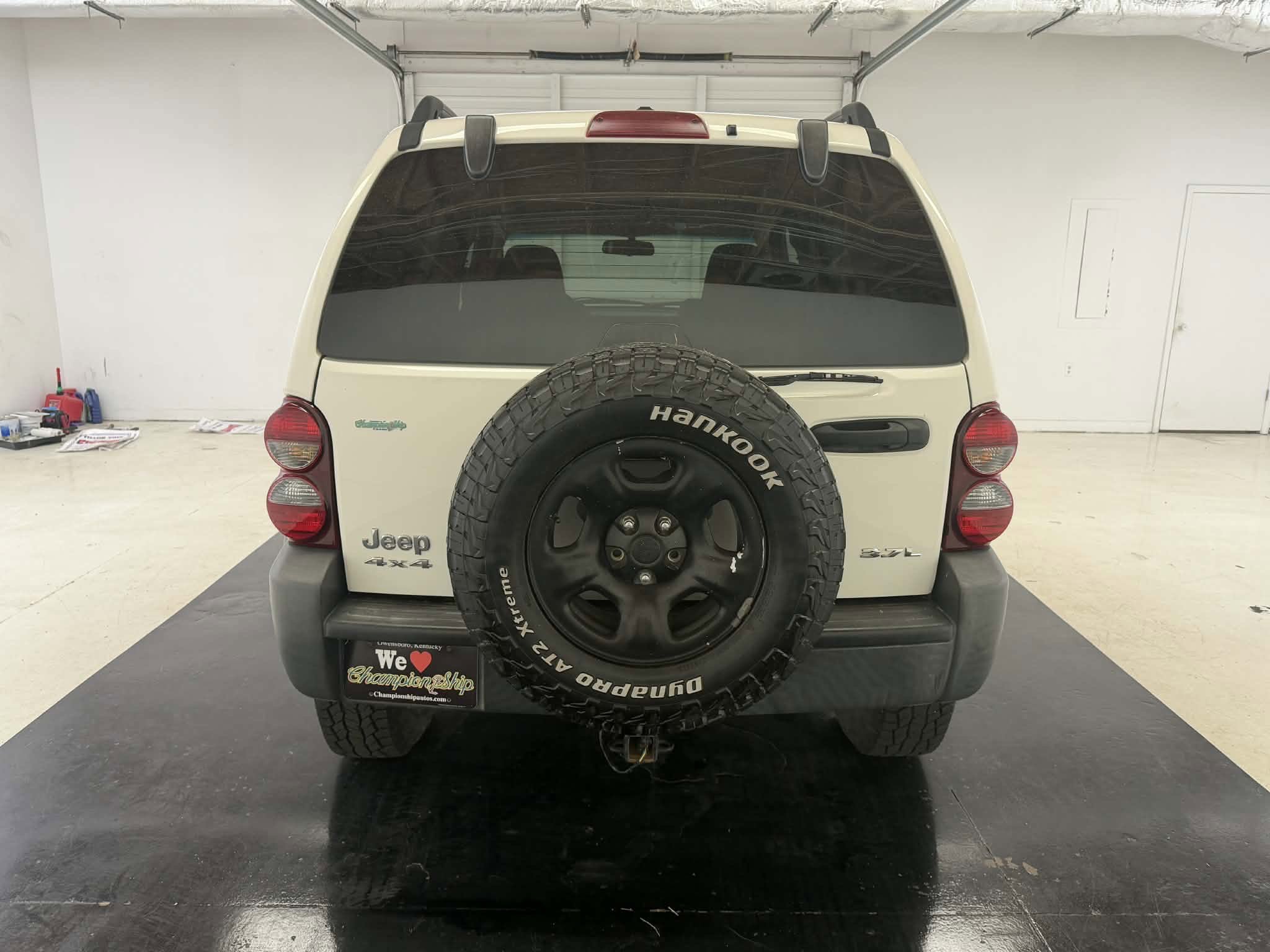 Used 2006 Jeep Liberty Sport AWD/4WD image 2