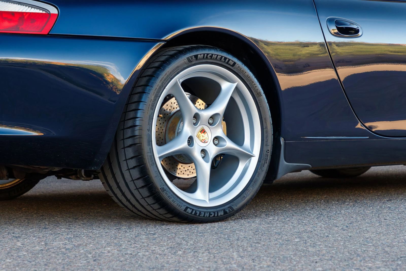 Used 2003 Porsche 911 Carrera image 48