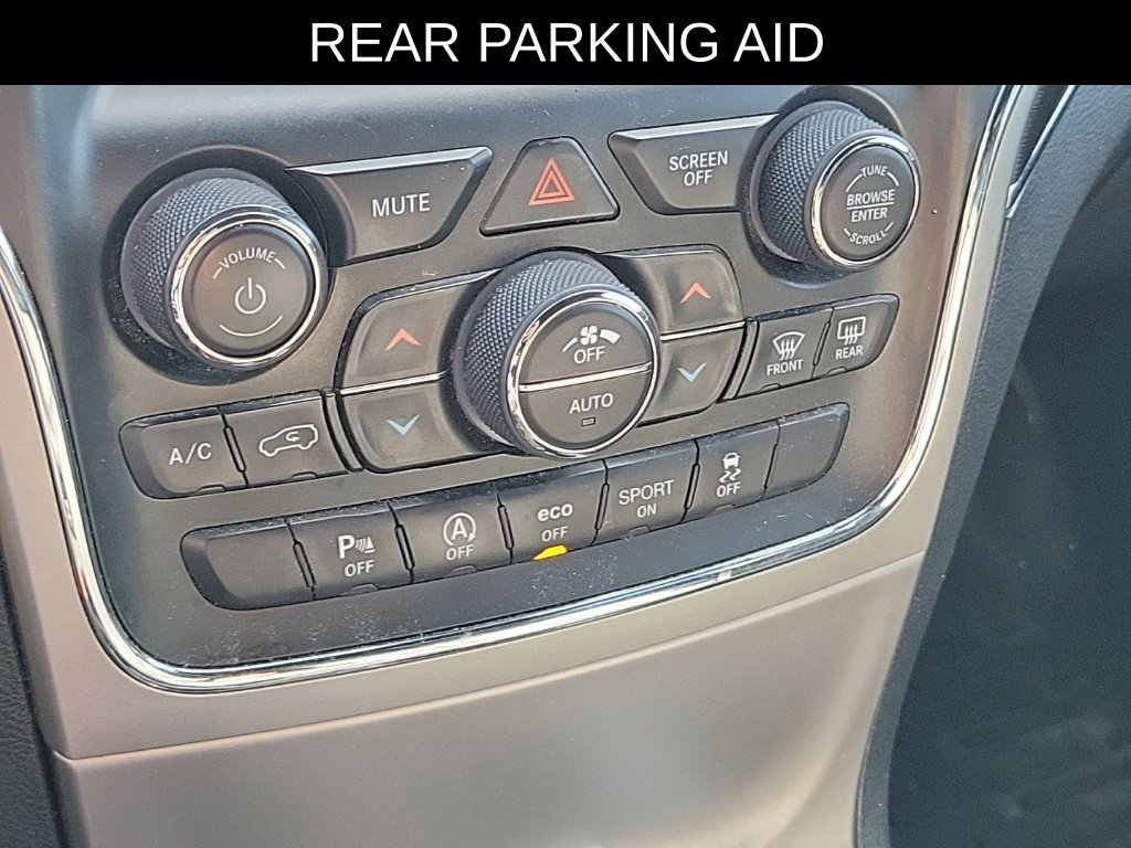 Used 2018 Jeep Grand Cherokee Trailhawk w/ Trailhawk Luxury Group AWD/4WD image 27