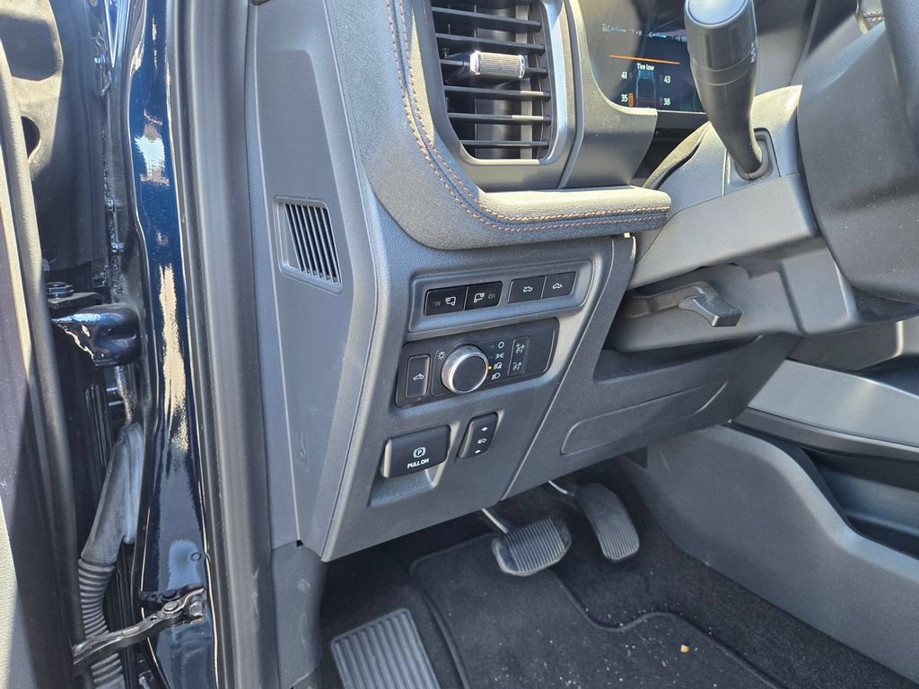 Used 2023 Ford F150 Lightning Lariat AWD/4WD image 11